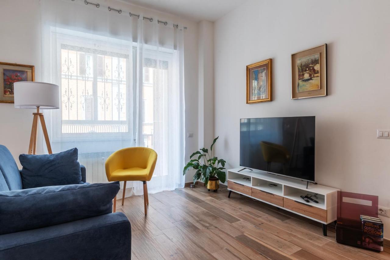 Piazza Re Di Roma Comfy Apartment Exterior foto